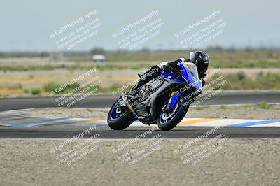 media/Apr-18-2025-TrackDaz (Fri) [[45f5874c44]]/C Group/Session 1 (Turn 7)/